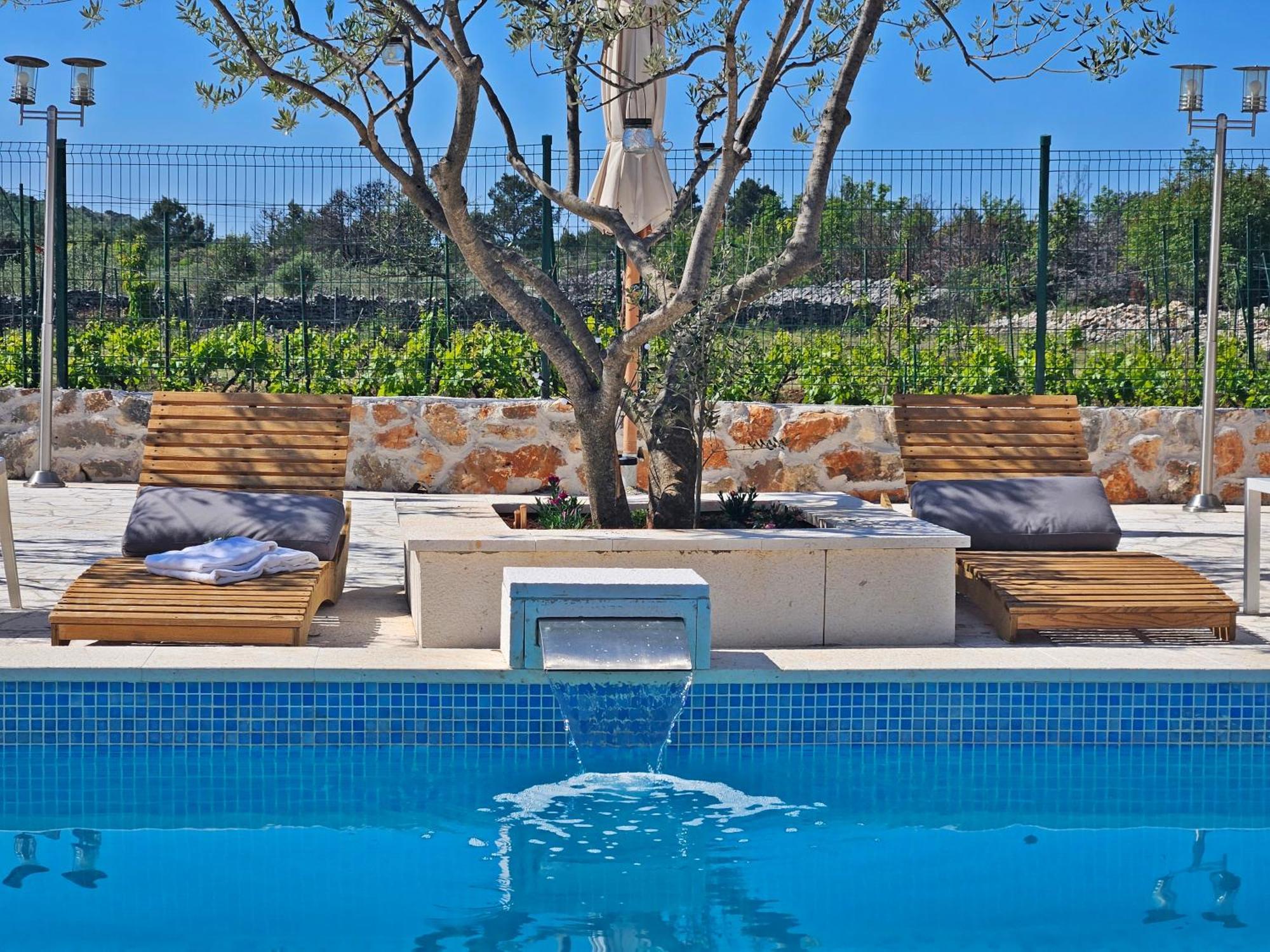 Flamingo - House With Private Pool Villa Gornji Seget Eksteriør bilde