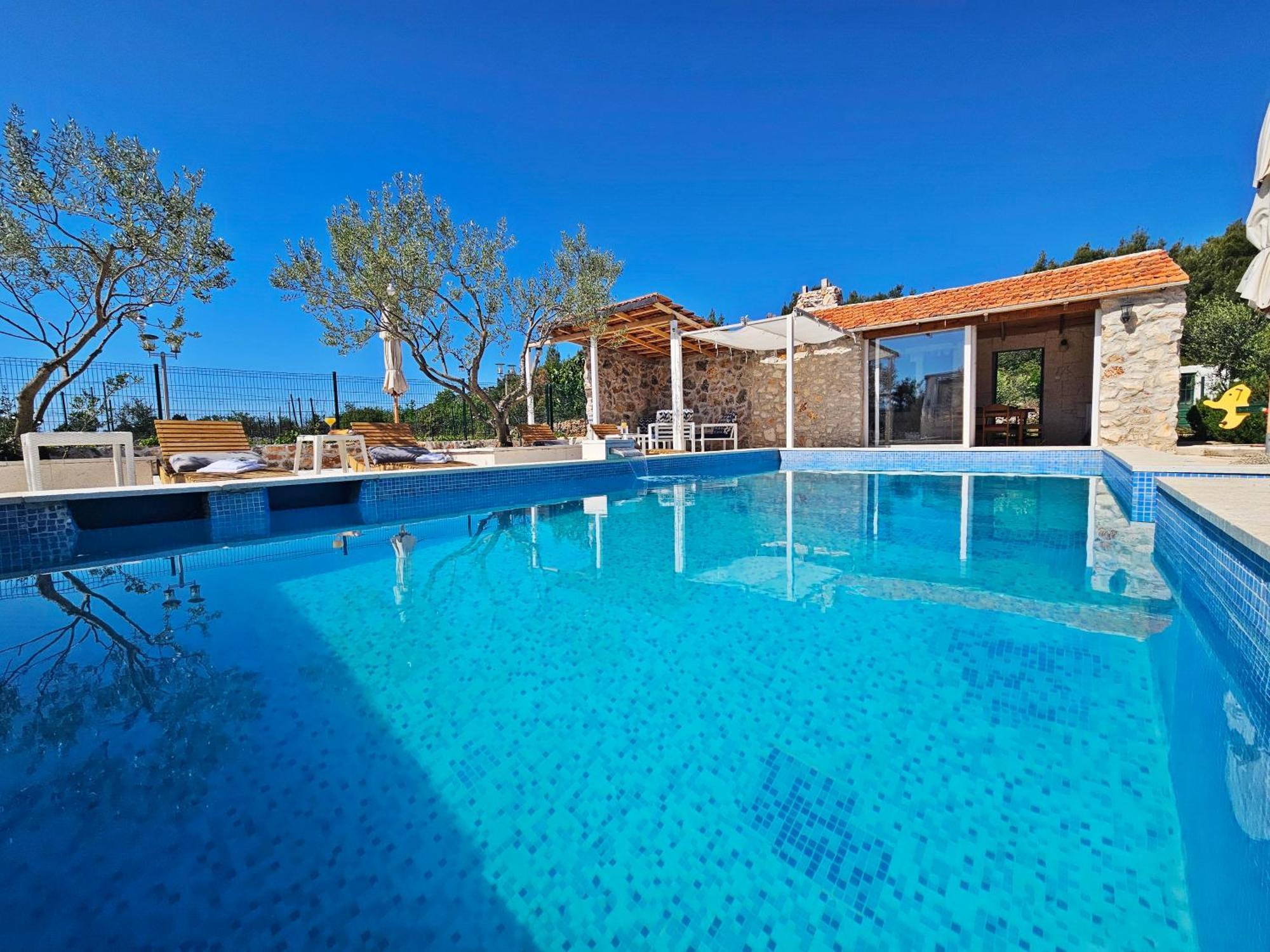Flamingo - House With Private Pool Villa Gornji Seget Eksteriør bilde