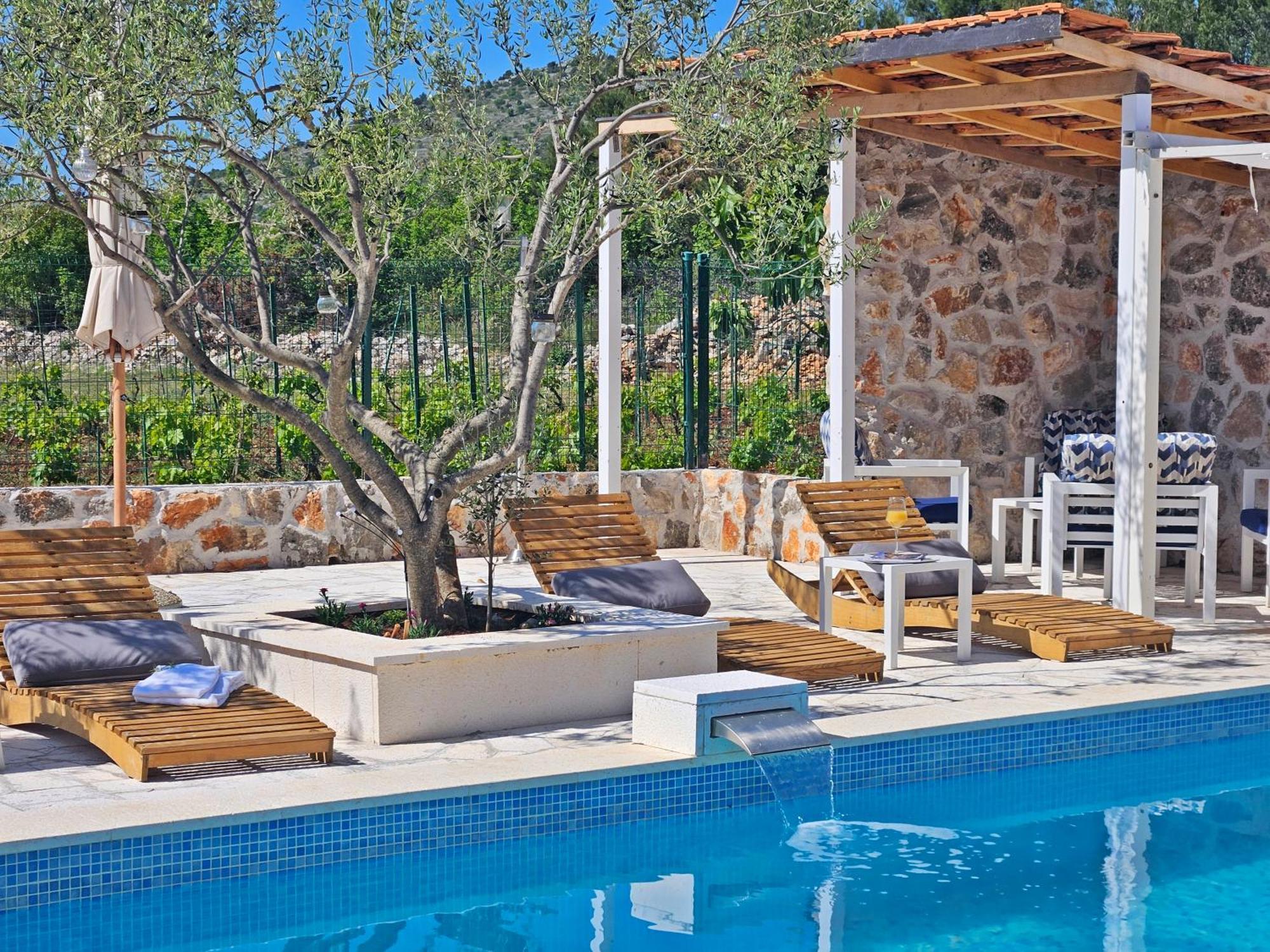 Flamingo - House With Private Pool Villa Gornji Seget Eksteriør bilde