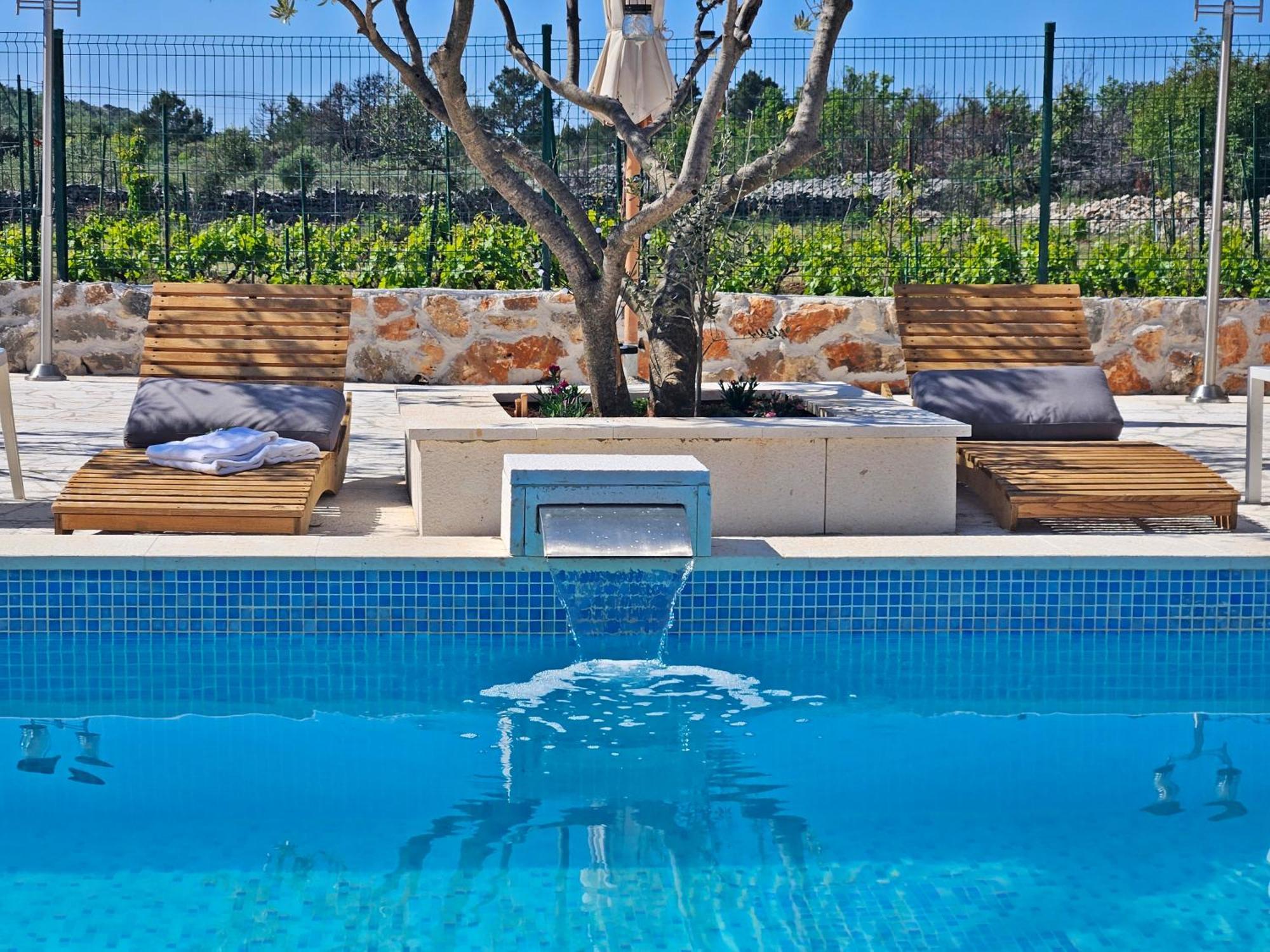 Flamingo - House With Private Pool Villa Gornji Seget Eksteriør bilde